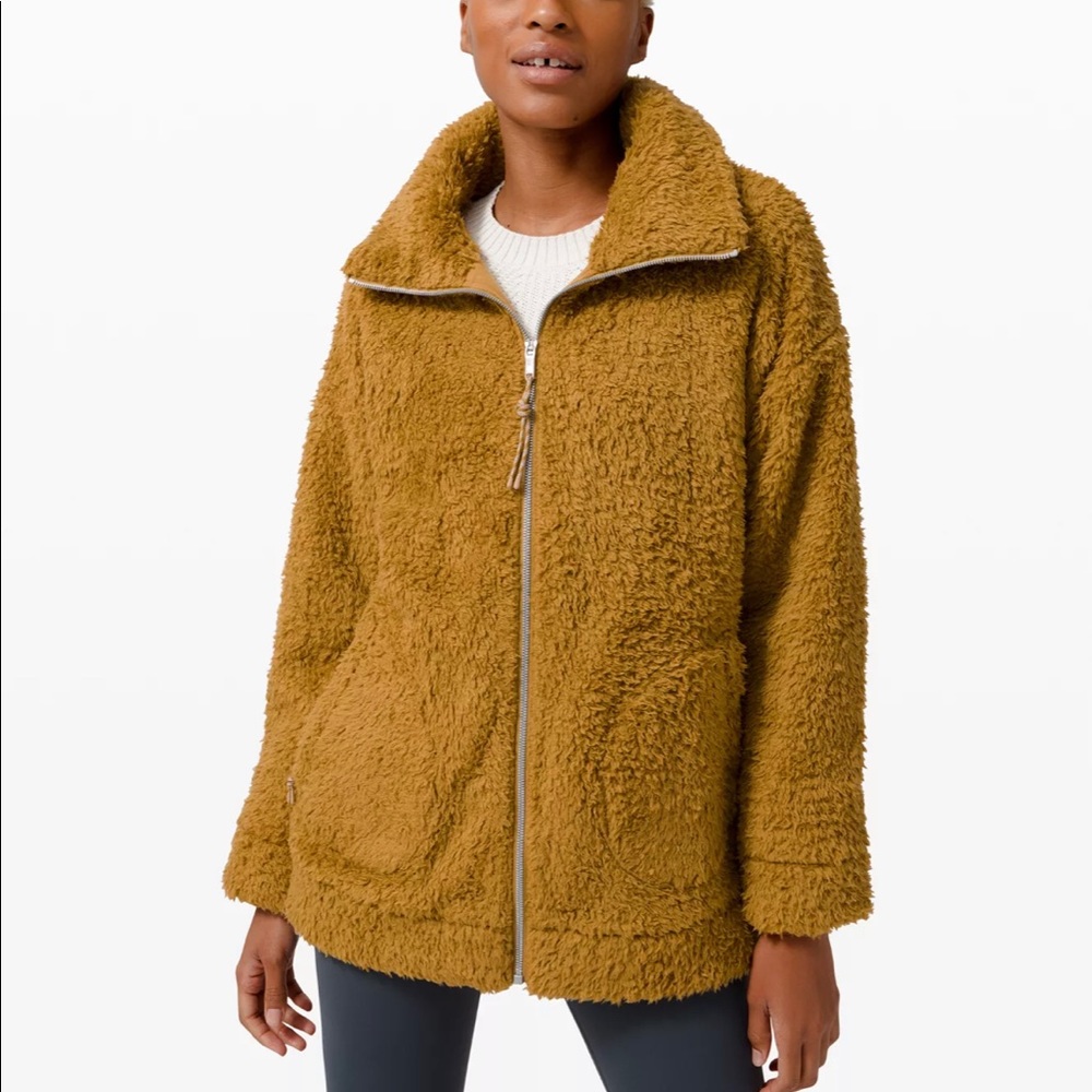 Lululemon Brown Oversized Sherpa Jacket, size 6. EVERYTHING MUST GO! MAKE BUNDLE